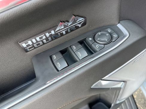 Used 2024 Chevrolet Silverado 1500 High Country AWD/4WD image 13