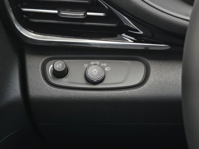 New 2026 Buick Envista Sport Touring FWD image 17