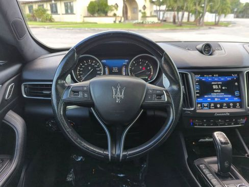 Used 2020 Maserati Levante S image 15