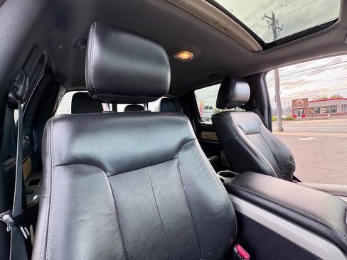 Used 2011 Ford F150 Lariat w/ Lariat Chrome Pkg image 32