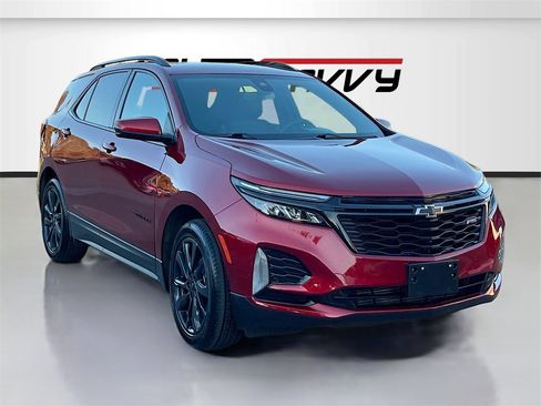 Used 2024 Chevrolet Equinox RS image 1