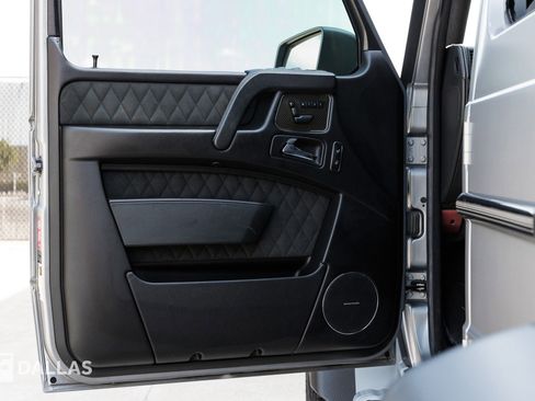 Used 2018 Mercedes-Benz G 550 Squared image 23
