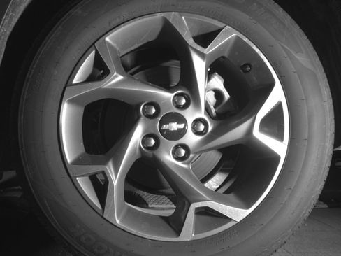 Used 2025 Chevrolet Trax LT w/ LT Convenience Package FWD image 14