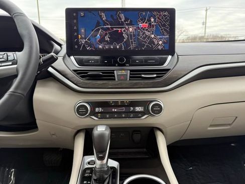 Used 2024 Nissan Altima 2.5 SL image 26