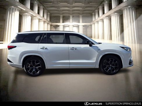 New 2026 Lexus TX 500h AWD image 3