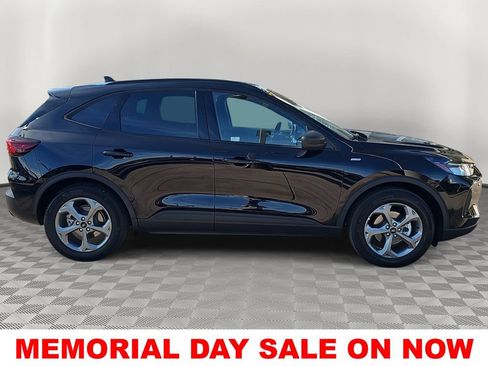 Used 2025 Ford Escape ST-Line FWD image 2