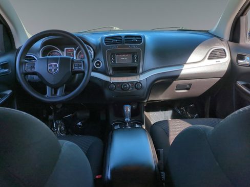 Used 2020 Dodge Journey SE image 10