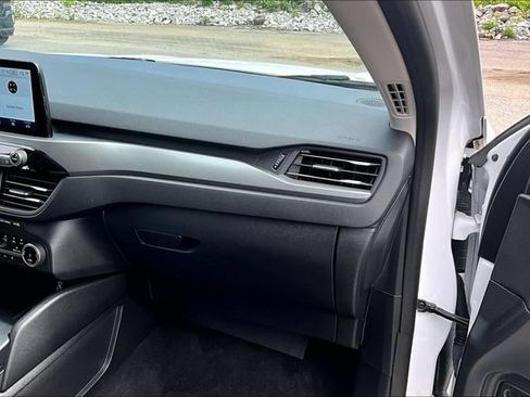 Used 2023 Ford Escape Active w/ Cold Weather Package FWD image 16