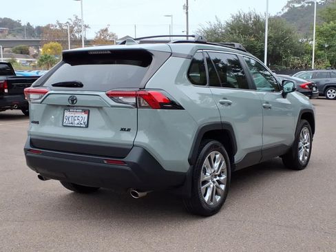 Used 2023 Toyota RAV4 XLE Premium FWD image 4