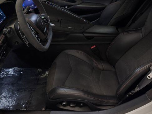 Used 2023 Chevrolet Corvette Stingray Premium Cpe w/ Z51 Performance Package image 14