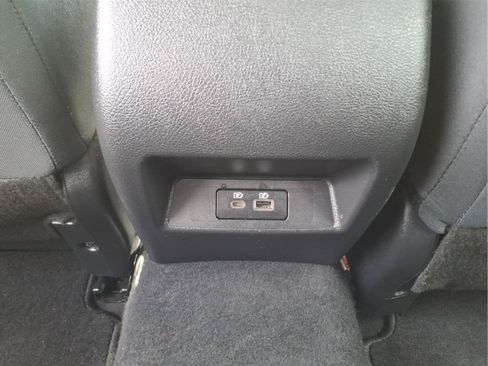 Used 2025 Nissan Altima 2.5 SV FWD image 13