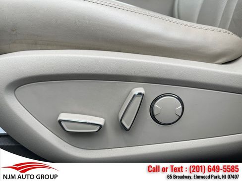 Used 2019 Lincoln Nautilus Select AWD/4WD image 16