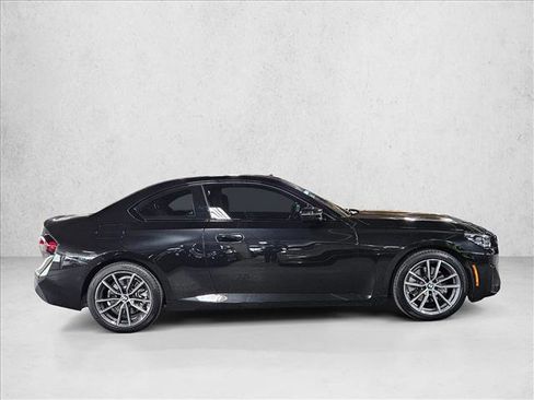 Certified 2025 BMW 230i xDrive Coupe w/ Convenience Package AWD/4WD image 4