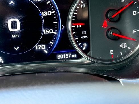 Used 2023 Chevrolet Traverse Premier w/ Redline Edition image 43