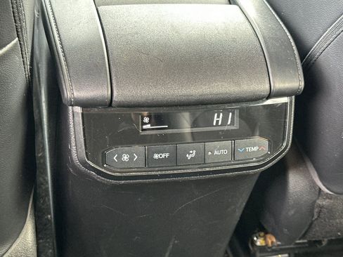 Used 2022 Toyota Highlander Limited image 43