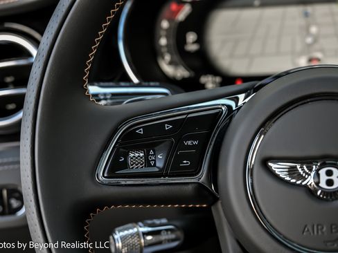 Used 2025 Bentley Continental GT image 34