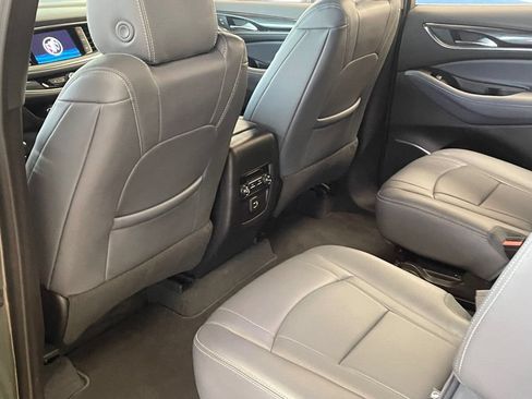 Used 2023 Buick Enclave Essence AWD/4WD image 19