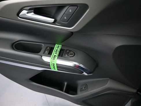 New 2026 Chevrolet Traverse LT w/ Driver Confidence Package image 35