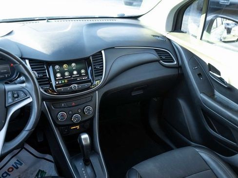 Used 2020 Chevrolet Trax LT w/ Driver Confidence Package image 16