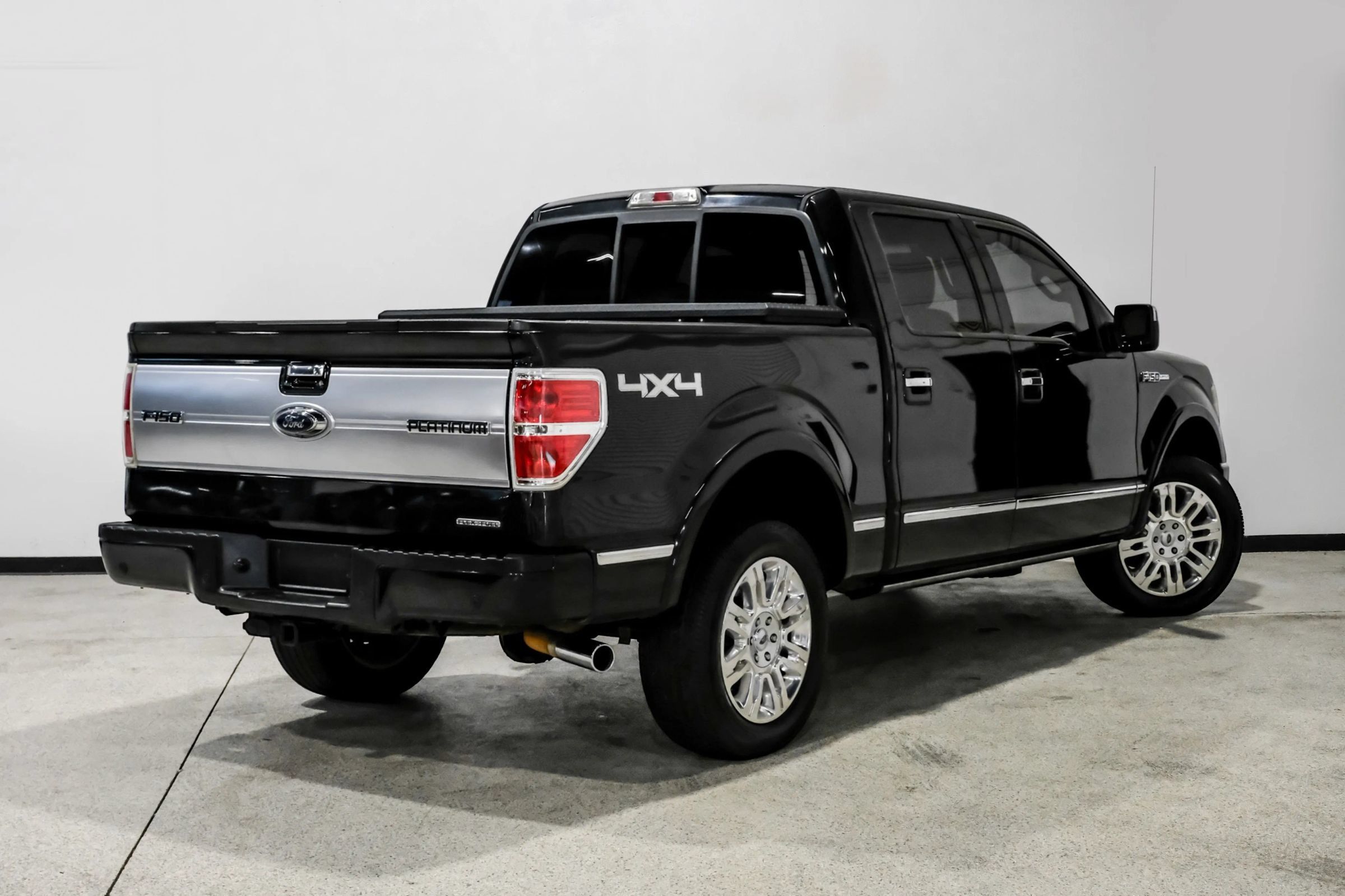 Used 2014 Ford F150 Platinum AWD/4WD image 6