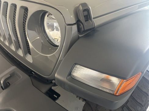 Used 2023 Jeep Wrangler Unlimited Sport AWD/4WD image 29