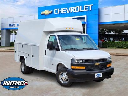 New 2025 Chevrolet Express 3500 w/ Power Convenience Package