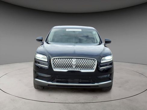 Certified 2022 Lincoln Nautilus Reserve w/ Equipment Group 201A image 15