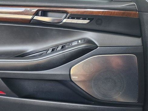 Used 2018 Genesis G90 5.0 Ultimate RWD image 34