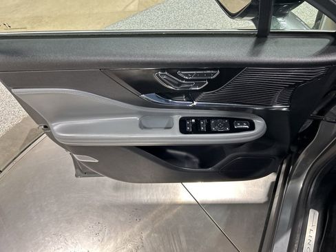 Certified 2022 Lincoln Corsair AWD w/ Equipment Group 101A image 15