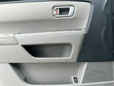 Used 2011 Honda Pilot EX-L image 25