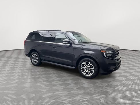 Used 2025 Ford Expedition Active image 47