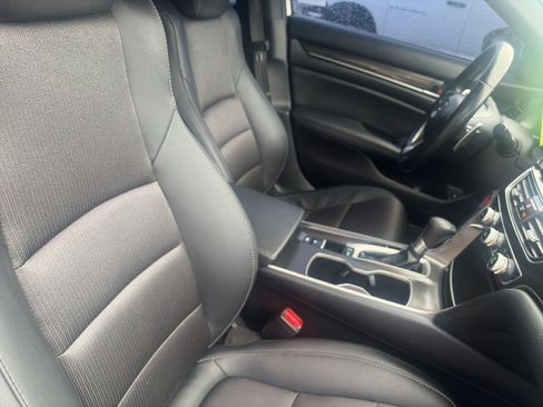 Used 2020 Honda Accord Sport image 25