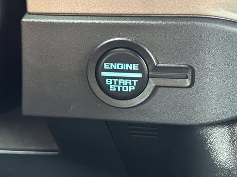 Used 2025 Ford Bronco Outer Banks AWD/4WD image 23