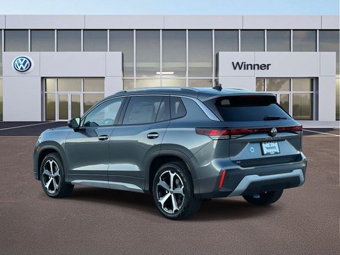 New 2026 Volkswagen Tiguan SE image 3