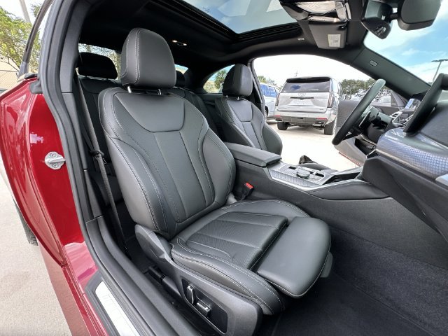 Used 2025 BMW M240i Coupe w/ Premium Package RWD image 32