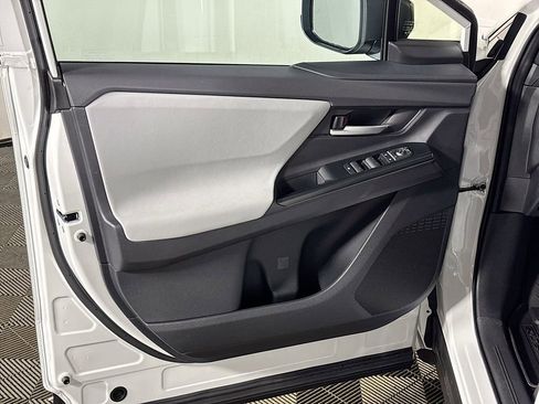 New 2026 Subaru Solterra Premium image 10