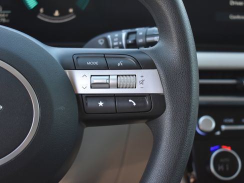 Used 2025 Hyundai Tucson SEL image 14