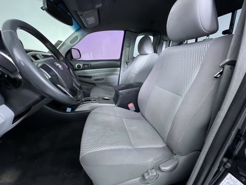 Used 2012 Toyota Tacoma 4x4 Access Cab V6 w/ SR5 Pkg image 15