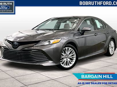 Used 2020 Toyota Camry XLE w/ Sunroof Package