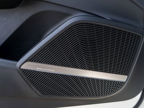 Used 2024 Audi Q5 2.0T Premium Plus AWD/4WD image 16