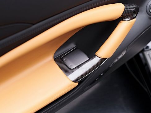 Used 2022 Ferrari F8 Tributo image 50