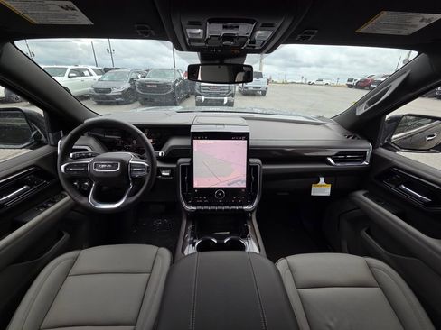 New 2026 GMC Yukon XL Elevation image 29