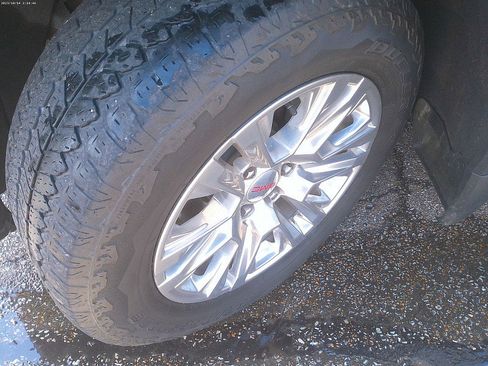 Used 2023 GMC Sierra 1500 Denali w/ Technology Package image 24