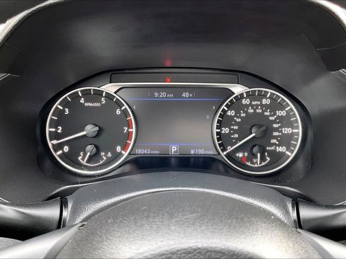 Used 2023 Nissan Altima 2.5 SV FWD image 24