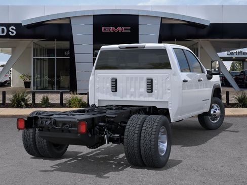 New 2026 GMC Sierra 3500 Pro w/ Convenience Package RWD image 4