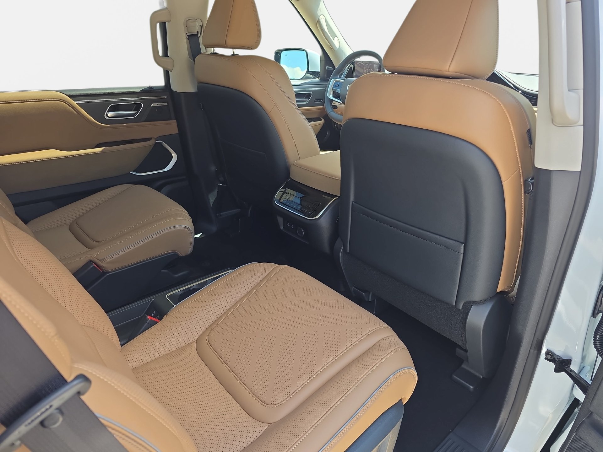 New 2027 INFINITI QX80 Luxe w/ Cargo Package AWD/4WD image 11