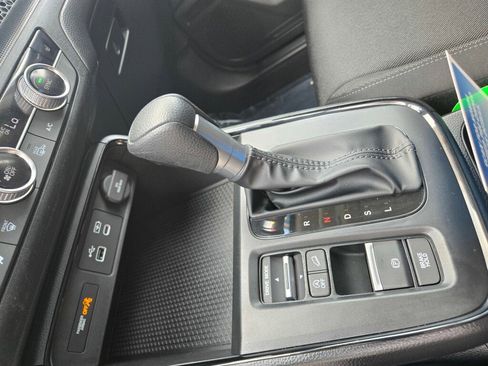 Certified 2025 Honda CR-V EX image 18
