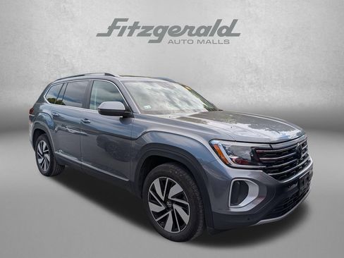 Used 2024 Volkswagen Atlas SEL AWD/4WD image 1