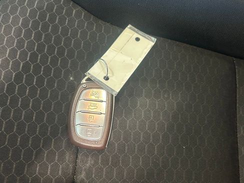 Used 2019 Hyundai Elantra Value Edition w/ Cargo Package image 40