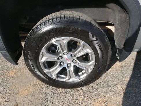 Used 2022 GMC Sierra 1500 SLT w/ SLT Convenience Package image 31